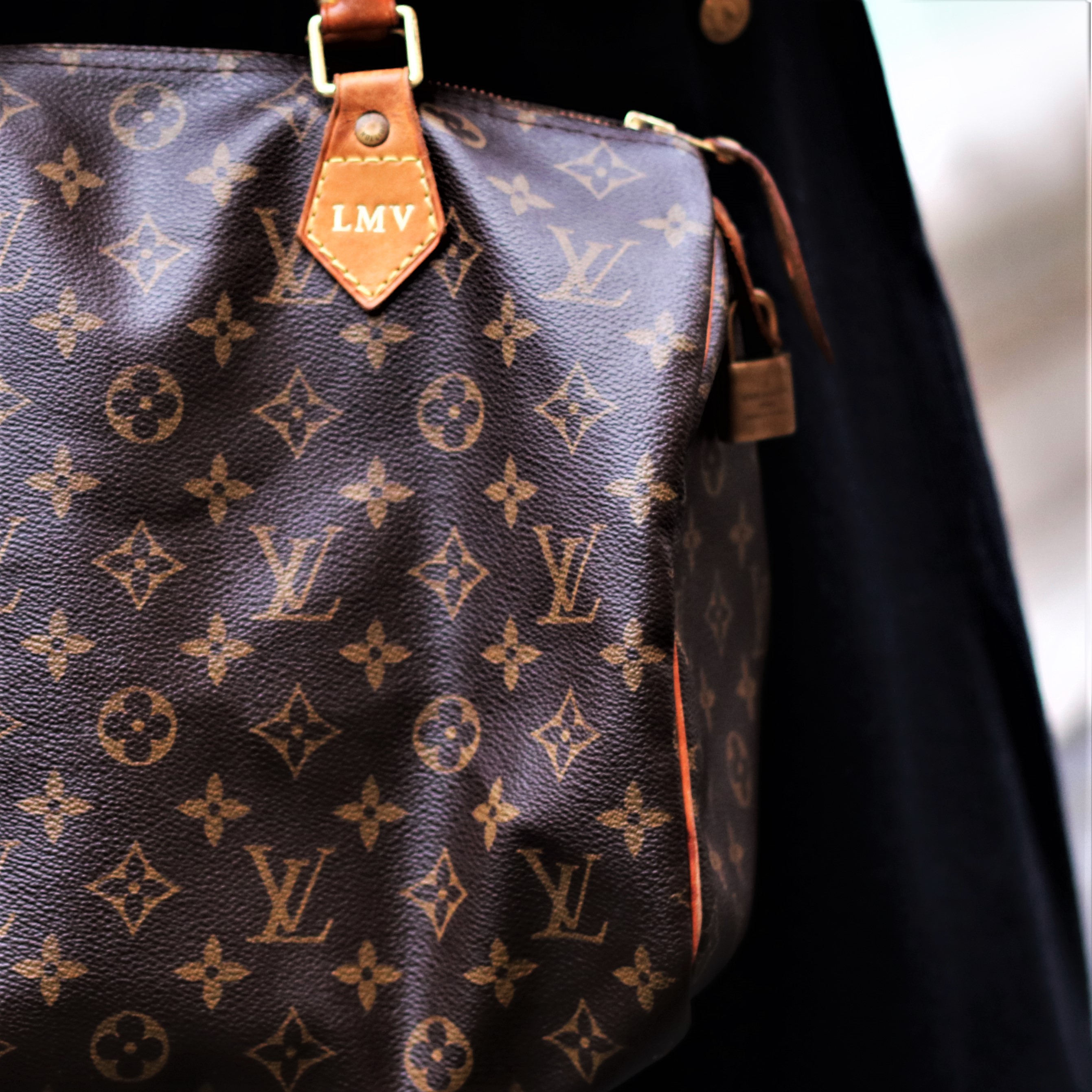 Stiratura Speedy Louis Vuitton, Speedy stropicciato? Due consigli della  nostra Teresa per il LIFTING del tuo LV! 1 regola scaldalo! Noi non lo  riempiamo solo di amore e plastica